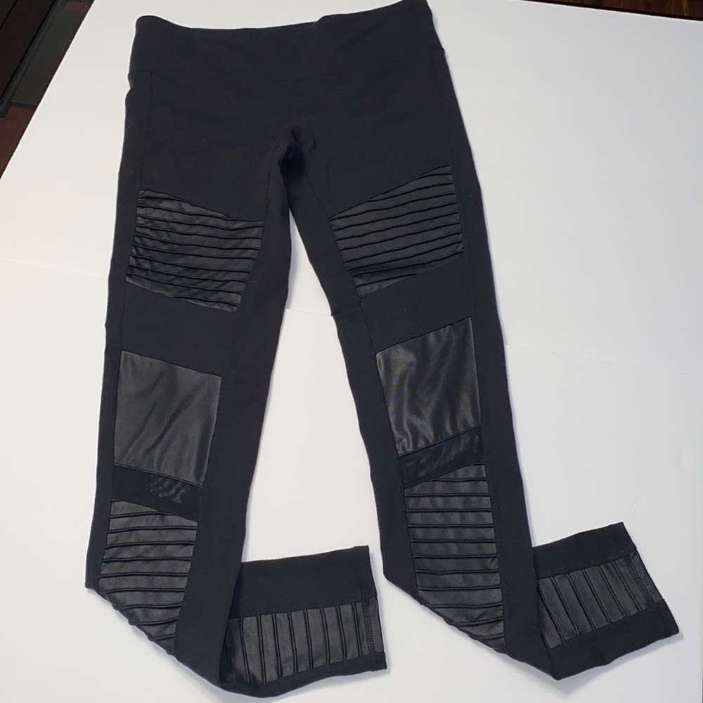 ALO High Waist Moto Legging - Picture 3 of 12